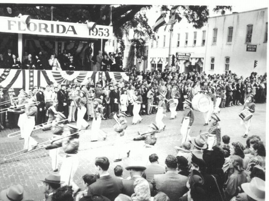 Hernando High Band in Gov Fuller Warrens Parade