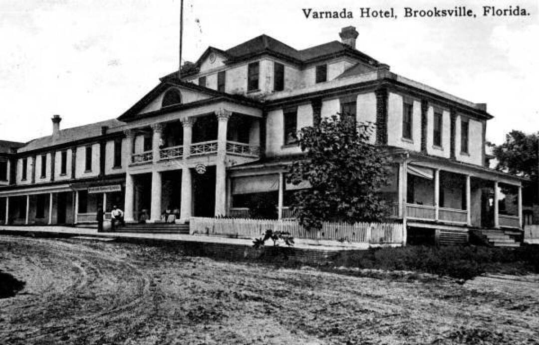 Varnada Hotel2