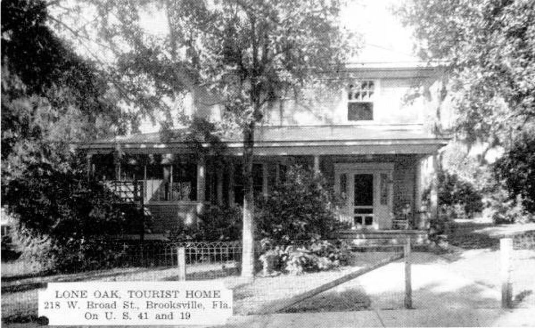 Lone Oak Tourist Home