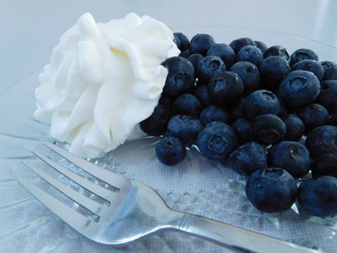 blueberries-and-whipped-cream