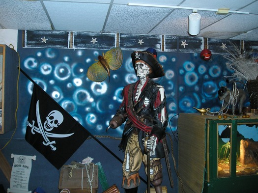 Boyett's Pirate Skeleton