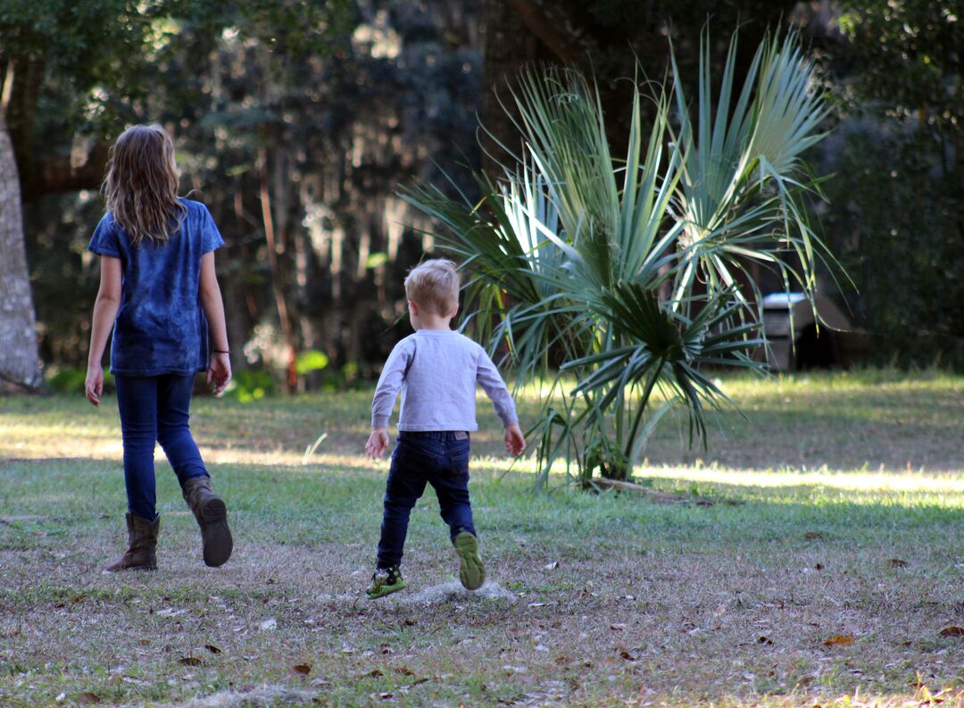 Chins Alyssa and Logan