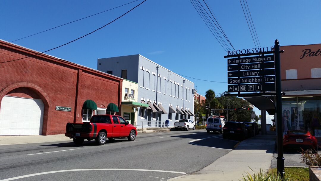 S Broad Street Facing Main Street 2