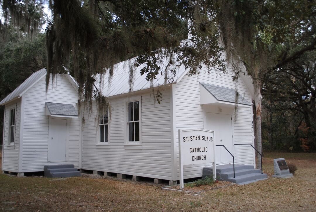 ST. STANISLAUS CHURCH - 1-2011 012