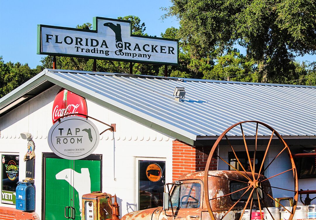 FL Cracker Kitchen Tap Room_edited