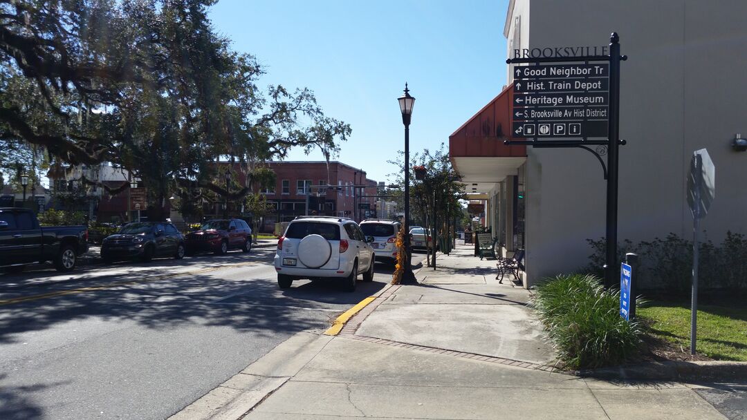 Brooksville Sign