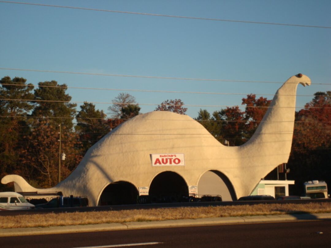 HAROLD'S AUTO DINOSAUR 003
