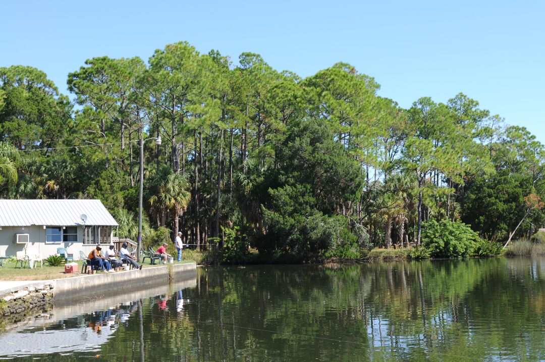 Mary's Fish Camp (6)