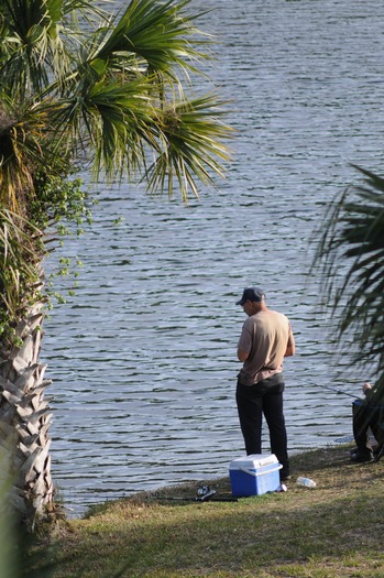 Fishermen at Linda Pederson Park (1)