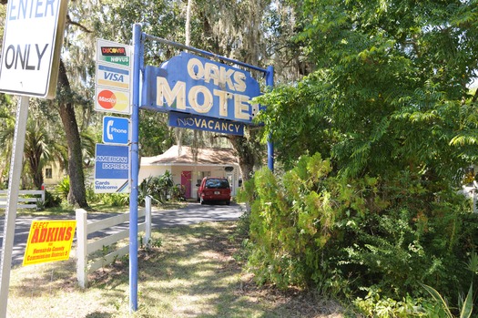 Oaks Motel (3)