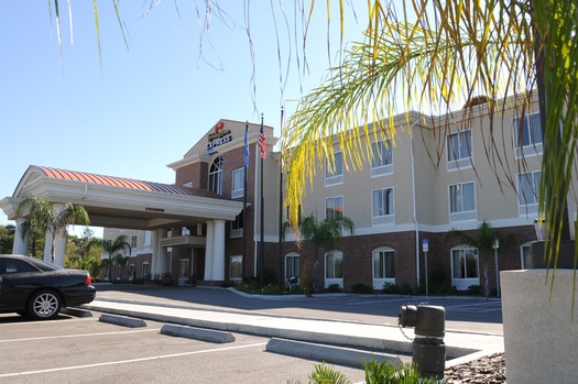 Holiday Inn Express Commercial Way (4)
