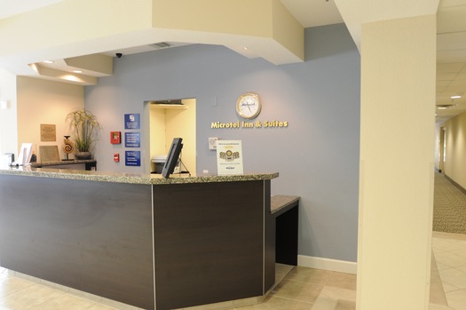 Microtel Inn & Suites (16)