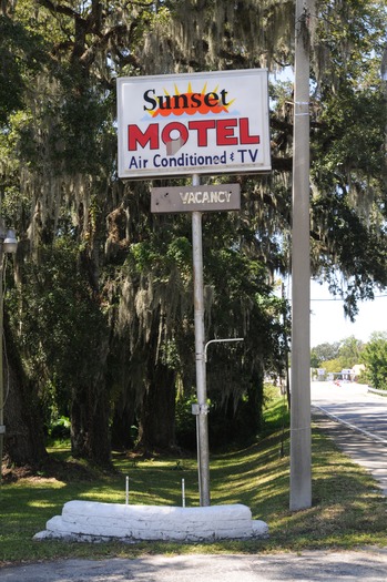 Sunset Motel (7)