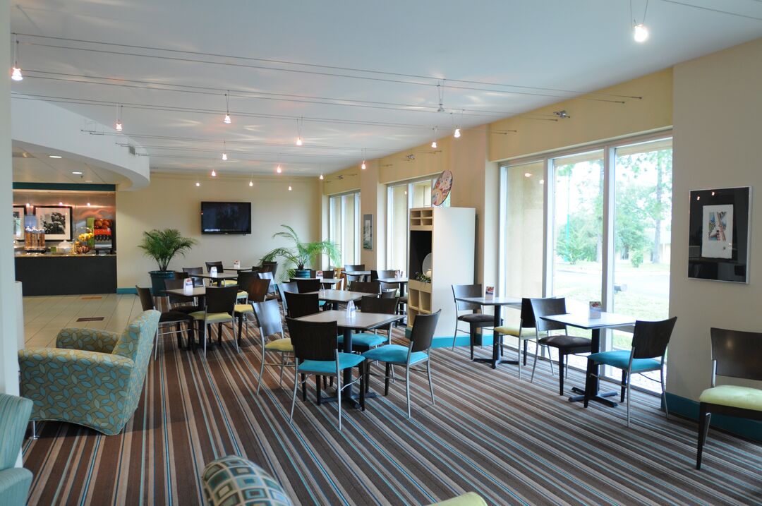 Hampton Inn at I-75 (12)