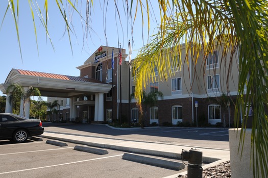 Holiday Inn Express Commercial Way (5)