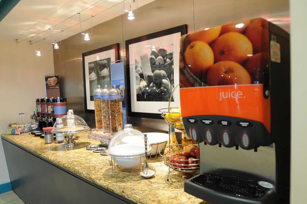 Hampton Inn at I-75 (9)