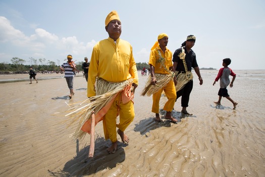 RNS-Puja-Pantai-2918255-12