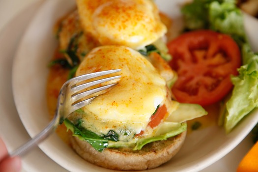 T.C. Eggingtons Benedict, Nicole Pavlovsky