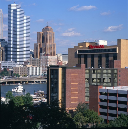 Sheraton Station Square Hotel