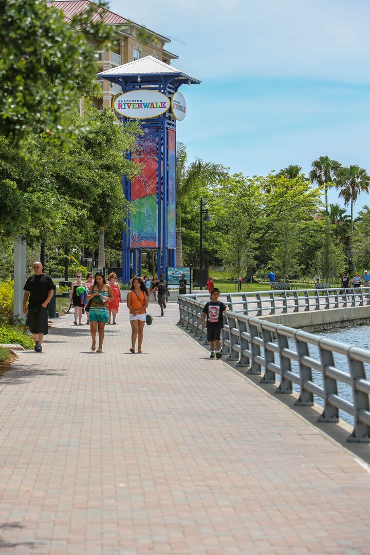Riverwalk Downtown