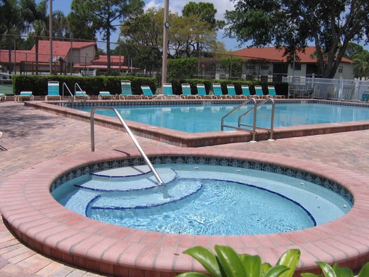 Shorewalk Pool