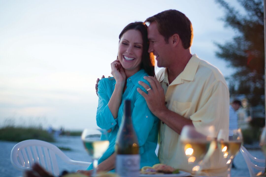 Sunset Dining Close
