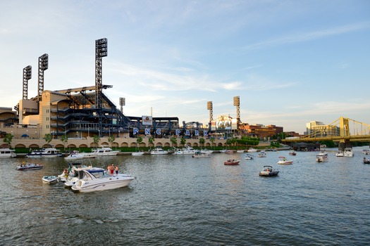 PNC Park, Allegheny River boaters