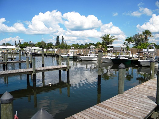 Mainsail Beach Inn Water