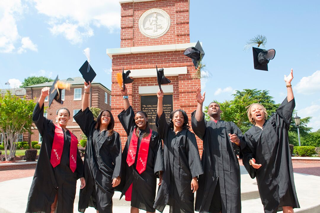 GraduatingStudents_smaller