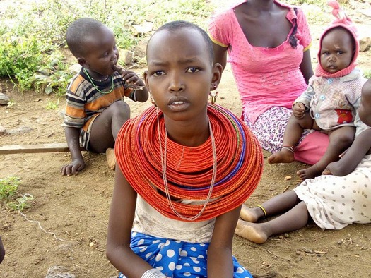 webRNS-Kenya-Beading3 091118