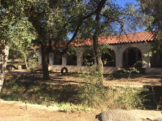 El Rancho Robles Guest Ranch