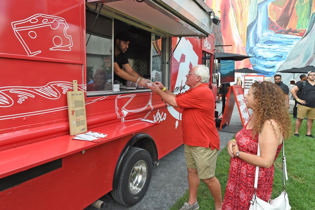 Homesick Philly Tour Dewey Square