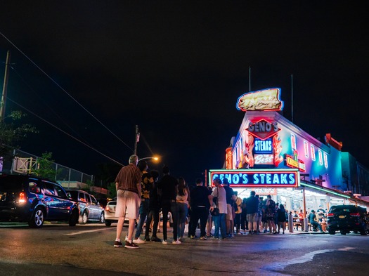 Geno’s Steaks