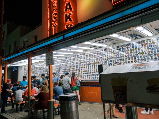 Geno’s Steaks