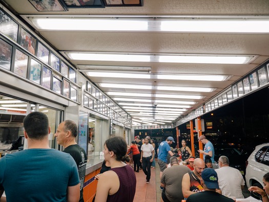 Geno’s Steaks