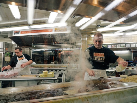 Geno’s Steaks