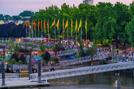 Spruce Street Harbor Park