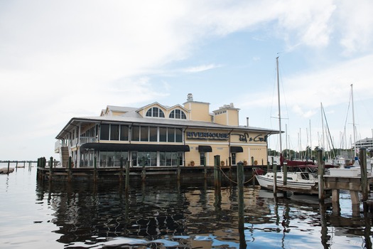 Riverhouse Reef & Grill
