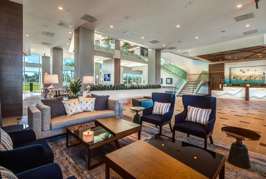 Legacy Hotel - Lobby