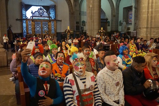 RNS-Guadalupe-Clowns08 121218