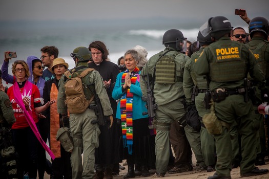 Religious protest at the United States border with Mexico_ Jair Cabrera15