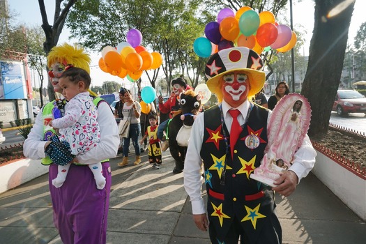 RNS-Guadalupe-Clowns06 121218