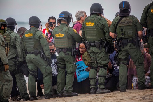 Religious protest at the United States border with Mexico_ Jair Cabrera11