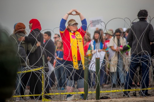 Religious protest at the United States border with Mexico_ Jair Cabrera14