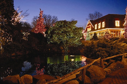 Peddler’s Village Grand Illumination Celebration