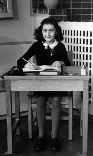 RNS-Anne-Frank-1940