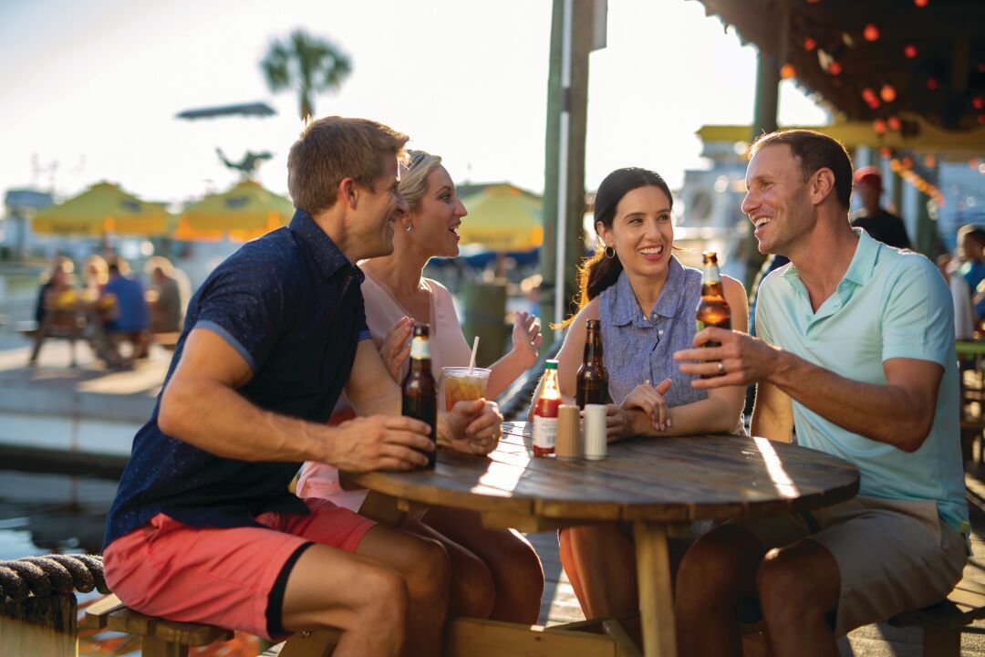 Starfish Co Happy Hour Friends