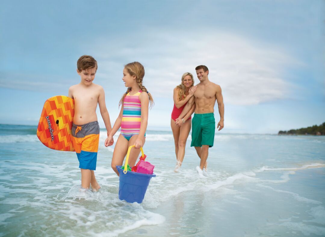 Beach Family - Strolling_closer