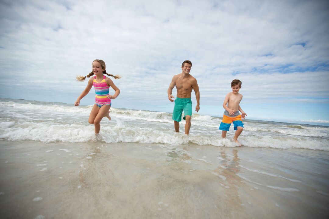 Beach Family - Dad and Kids