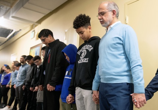 Senior Pastor Roberto Miranda